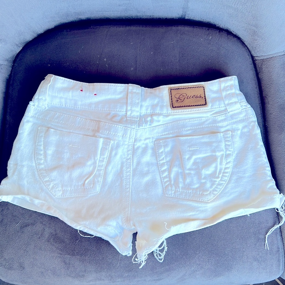 Tiny Guess Shorts - image 3